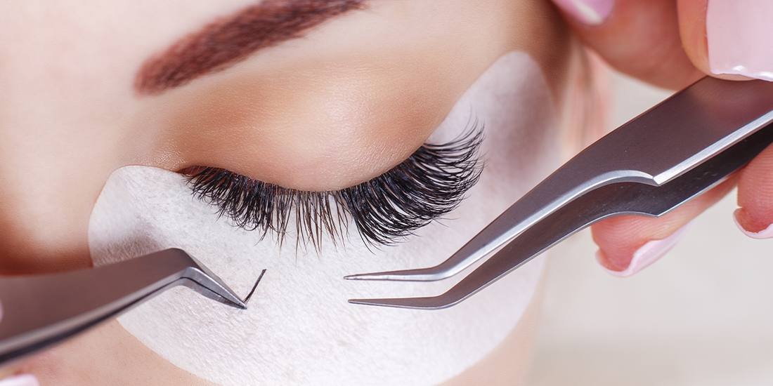 Aplicação de cílios